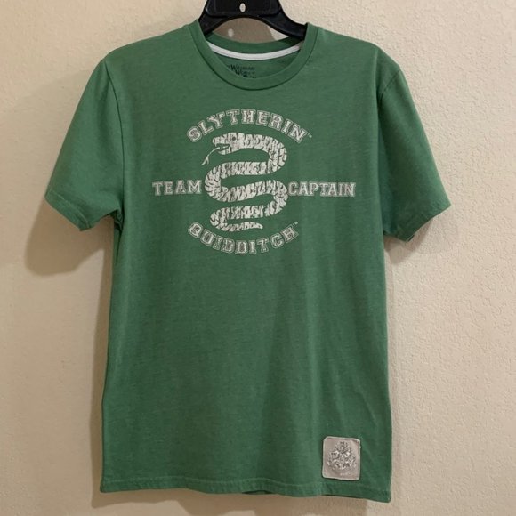Mens Slytherin T-shirt Size S Wizarding World of Harry Potter Universal Studios - Picture 2 of 3